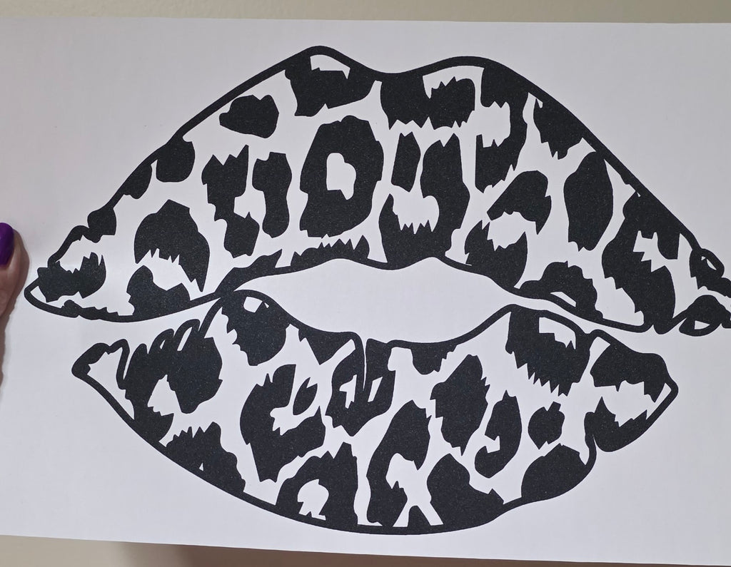 A8-Cheetah Lips
